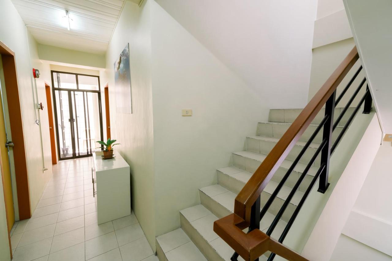 Tarasa Hostel Pasay Exterior photo