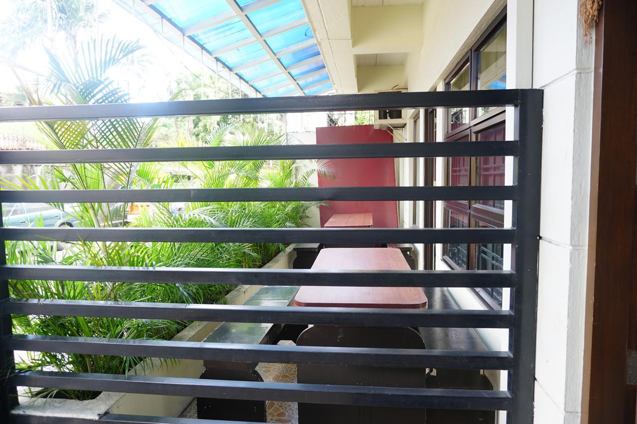 Tarasa Hostel Pasay Exterior photo